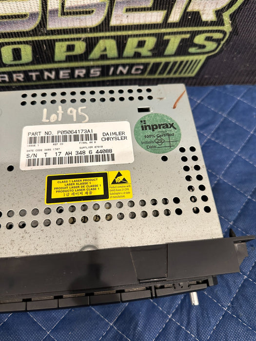 2006-2008 DODGE RAM 3500 RADIO CD PLAYER TUNER RECEIVER P 05064173AI