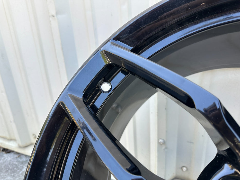 2015 LAMBORGHINI HURACAN OEM GENUINE FACTORY FRONT WHEEL RIM 20X8.5 4T0601017P