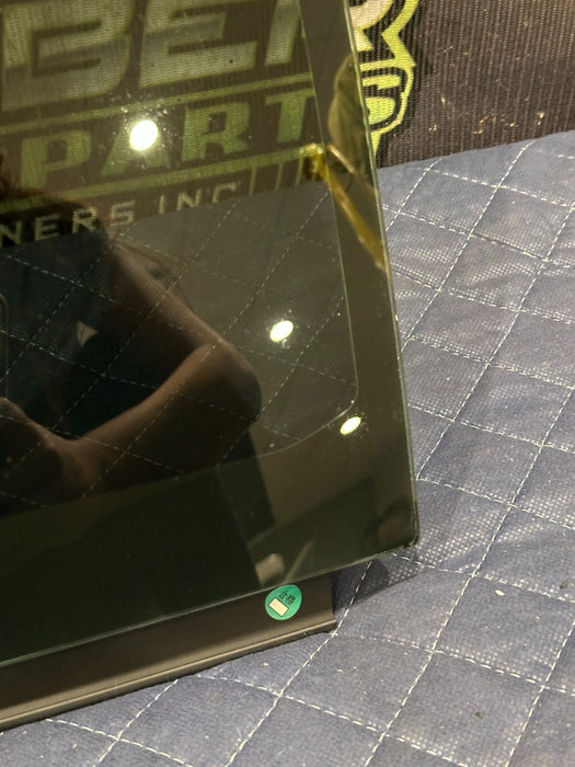 2015-2020 JAGUAR F-TYPE COUPE REAR RIGHT PASSENGER SIDE QUARTER WINDOW GLASS OEM