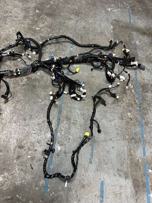 2016 2017 NISSAN TITAN XD PRO-4X FRONT MAIN DASHBOARD DASH HARNESS 24010-EZ04A