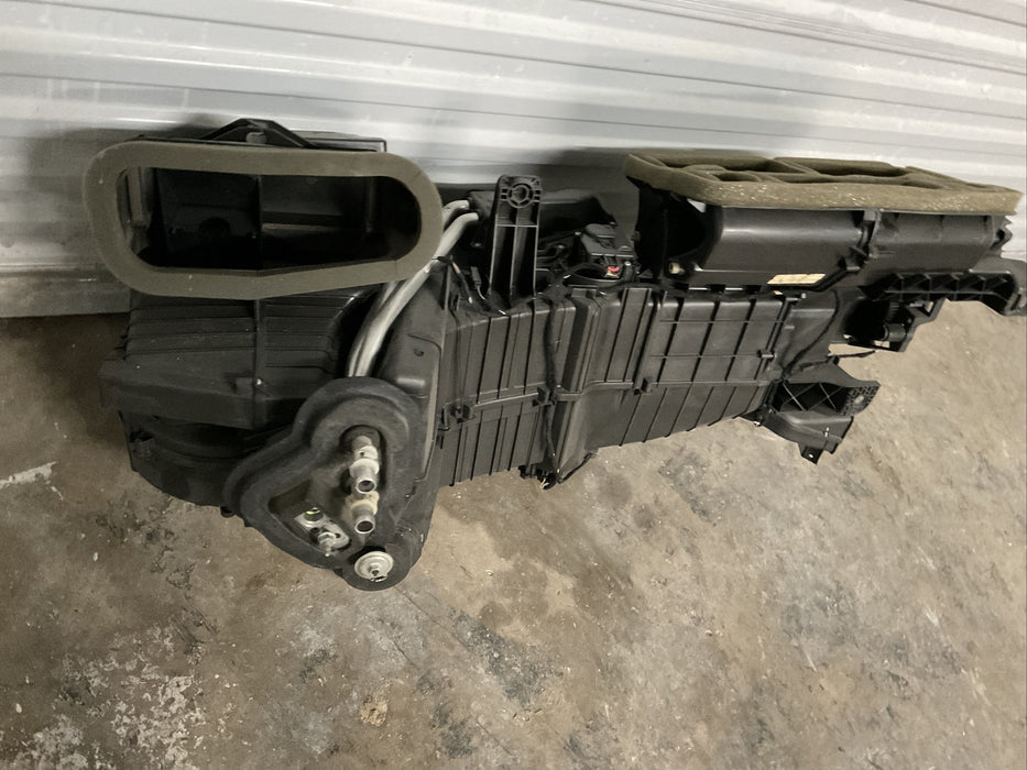 2017-2019 FORD F250 F350 DIESEL 6.7L HEATER CORE BOX HVAC OEM GL3H