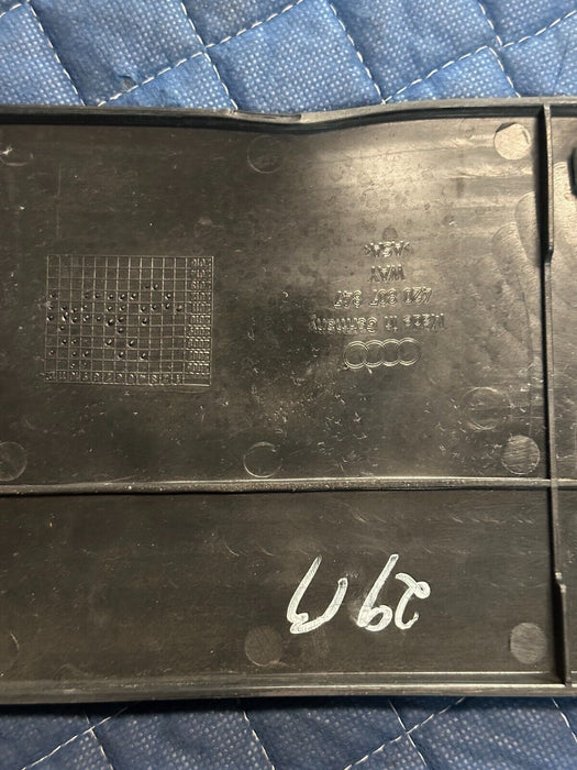 2014 AUDI R8 OEM REAR BUMPER LICENSE PLATE BRACKET 420807847 *READ*