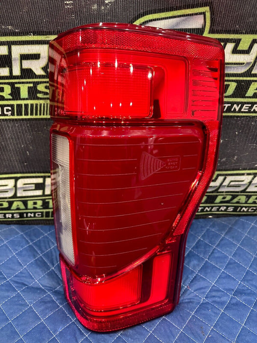 2020- 2022 FORD F250 F350 F450 PASSENGER RIGHT BLISS LED TAIL LIGHT OEM ~MINT~