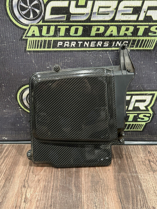 2014 AUDI R8 CARBON FIBER ENGINE BAY SET OEM (4 PC) INTAKE COVERS & SIDE PANELS