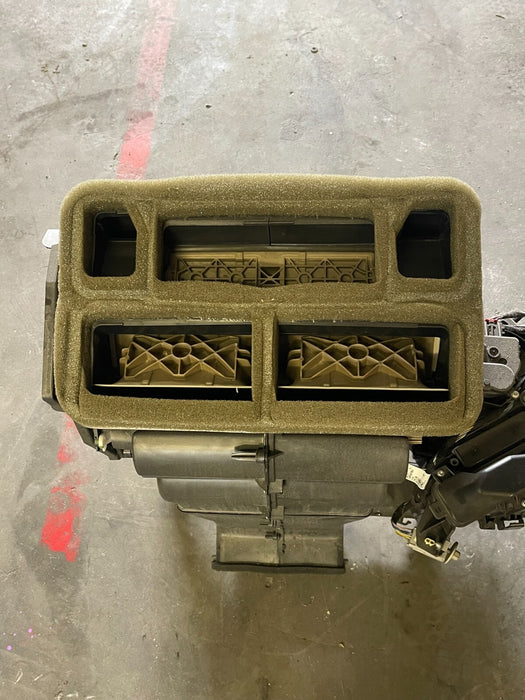 2019 FORD F250 F350 6.7L DIESEL LIMITED HVAC HEATER CORE BOX W MOTOR OEM