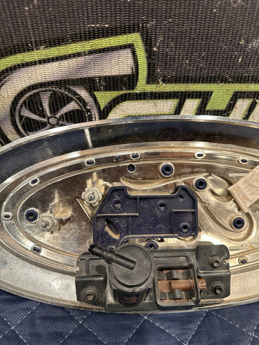 2023 2024 FORD F250 F350 F450 GRILLE EMBLEM WITH CAMERA OEM