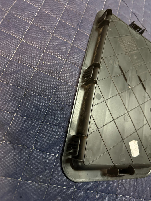 2020 BMW M4 F82 STORAGE TRAY OEM