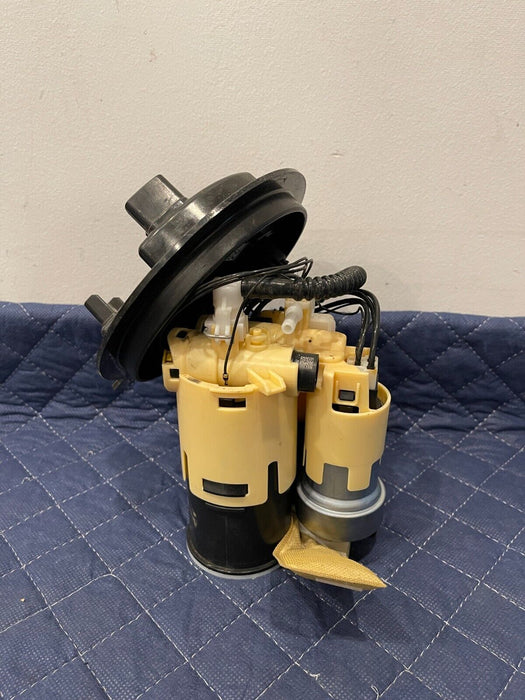 2017 MERCEDES-BENZ C63 AMG FUEL PUMP ASSEMBLY OEM