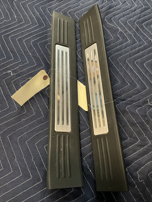2016 NISSAN TITAN XD KICK PLATE SET LEFT RIGHT