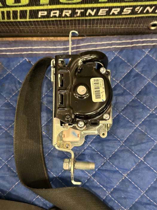 2017 NISSAN TITAN XD FRONT LEFT SEATBELT OEM