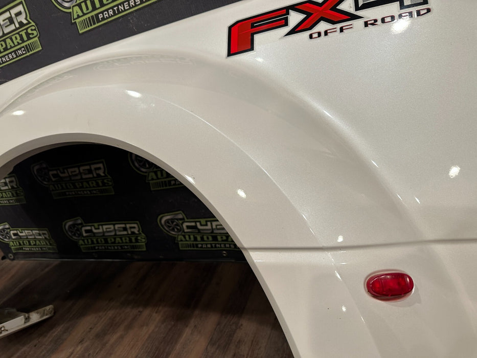 2017 2019 FORD F350 F450 LEFT DUALLY BED SIDE FENDER FLARE PEARL WHITE *UG* OEM