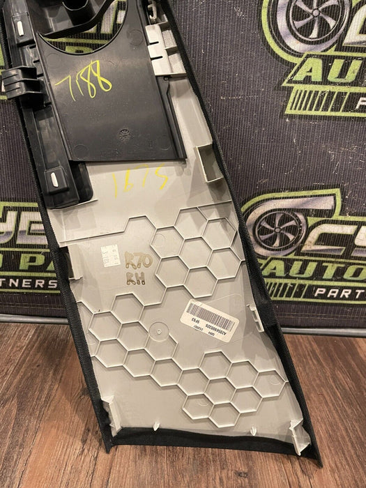 2015 MERCEDES BENZ C63S EDITION 1 PASSENGER RIGHT UPPER B PILLAR TRIM COVER OEM