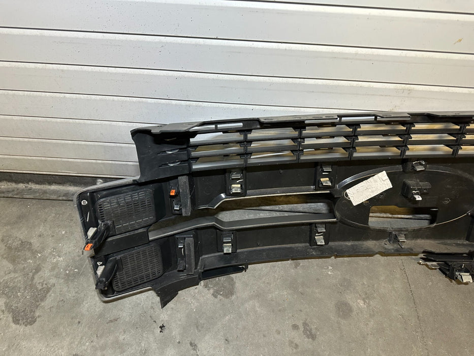 2017 2018 2019 FORD F250 F350 F450 LIMITED FRONT GRILLE OEM~DAMAGE~