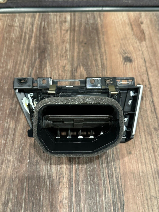 2020 BMW M4 F82 DASH DASHBOARD PASSENGER RIGHT AIR VENT TRIM OEM