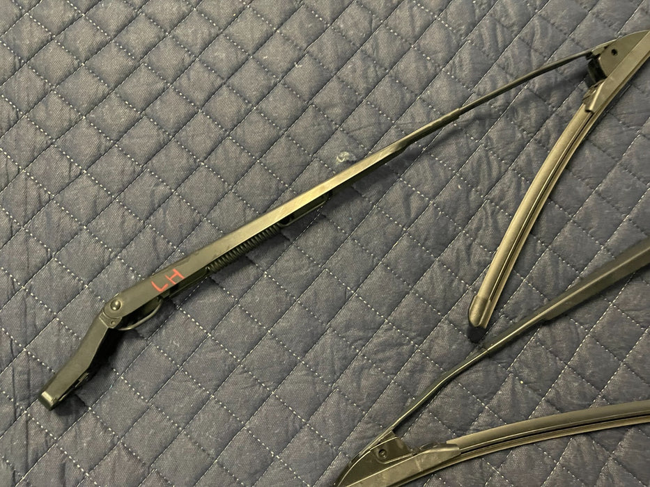 2017 2018 2019 FORD F250 F350 F450 LEFT & RIGHT SIDE WINDSHIELD WIPER PAIR OEM