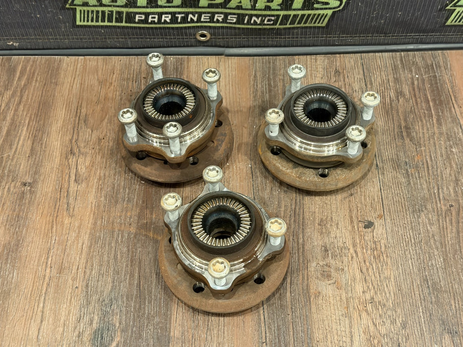 2020-2025 BMW M8 4.4L V8 WHEEL HUB BEARINGS 2 FRONT 1 REAR OEM 5K MILES
