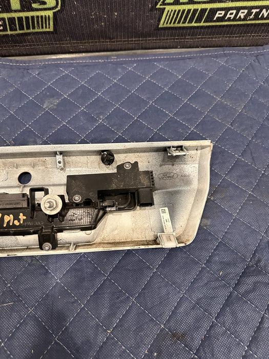 2023-2024 FORD F250 F350 TAILGATE HANDLE OPENER W CAMERAS STAR WHITE (AZ) OEM