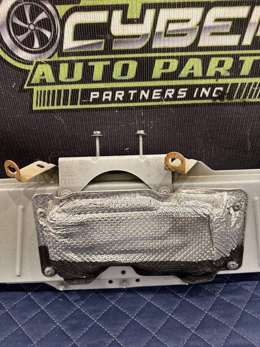 2017-18 AUDI R8 SPYDER PLUS REAR FASTENING BEAM MOUNT BRACKET OEM 4S8 813 219 G