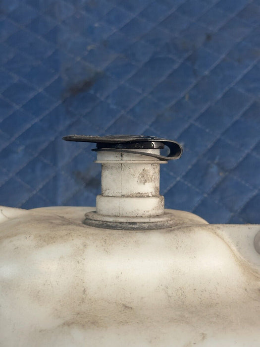 2014 AUDI R8 4.2L V10 OEM WINDSHIELD WASHER FLUID TANK RESERVOIR 423 955 449