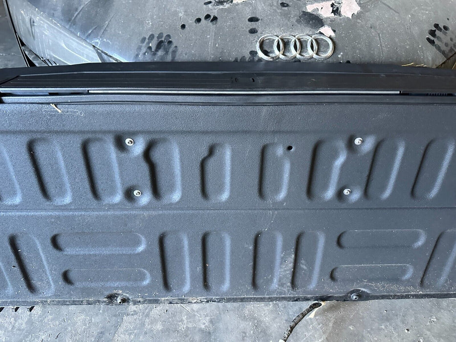 2020 2021 2022 FORD F250 F350 F450 PLATINUM TAILGATE W/ STEP AGATE BLACK (UM)