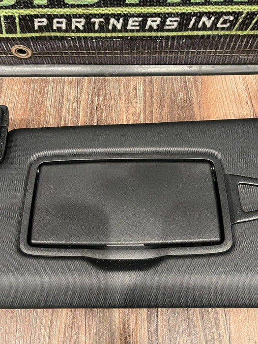 2015 MERCEDES BENZ C63S AMG FRONT LEFT RIGHT SUN VISOR / SUN BLOCKERS OEM *DENT*