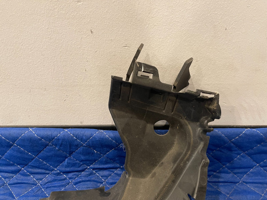 2017 MERCEDES-BENZ C63 AMG CONV RADIATOR SUPPORT AIR DUCT OEM A 205 505 36 30