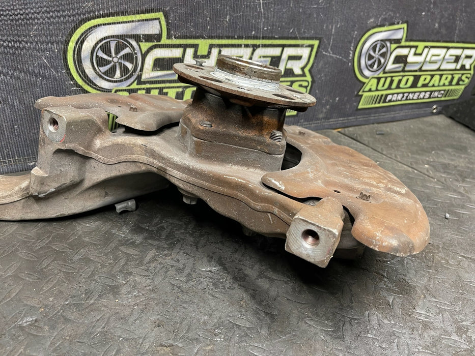 2015-2020 W205 MERCEDES C63 AMG FRONT RIGHT PASSENGER SPINDLE KNUCKLE WHEEL HUB