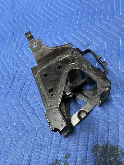 2011 BMW 550i F10 5 SERIES FRONT RIGHT SIDE HEADLIGHT SUPPORT HOLDER BRACKET OEM