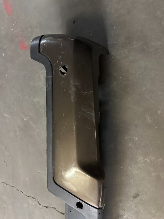 2017-2019 FORD F250 REAR BUMPER ASSEMBLY OEM (READ/SLIGHT SCUFFS SCRATCHES)