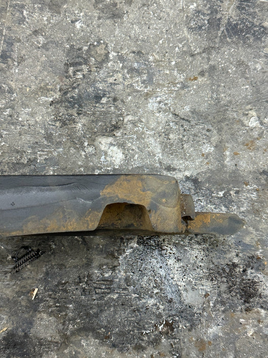 2014 AUDI R8 LEFT INNER FENDER END PLATE COVER OEM 420 821 111 OEM