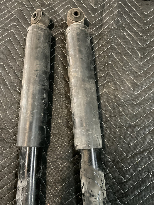 2018 DODGE RAM 3500 LARAMIE 4X4 6.7L REAR STRUT PAIR OEM 62K MILES 05168905AB