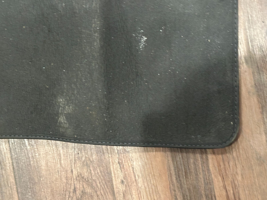 2012-2014 AUDI R8 V10 FLOOR MAT FOOT REST SET 423863691D 423 863 391 D OEM