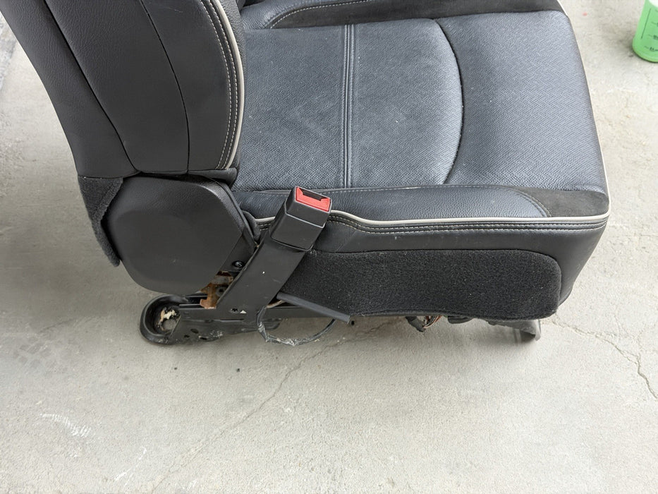 2019-2024 RAM 2500 3500 LARAMIE BLACK LEATHER HEATED COOLED DRIVER SEAT OEM