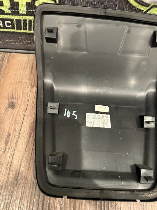 2021 AUDI R8 PLUS FRONT CARGO TRUNK/FRUNK RIGHT TRIM PANEL OEM 4S0 863 996