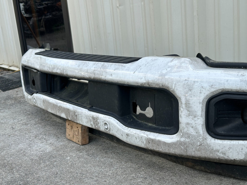 2023 2024 FORD F250 F350 FRONT BUMPER ASSEMBLY STAR WHITE W/ SENSORS OEM