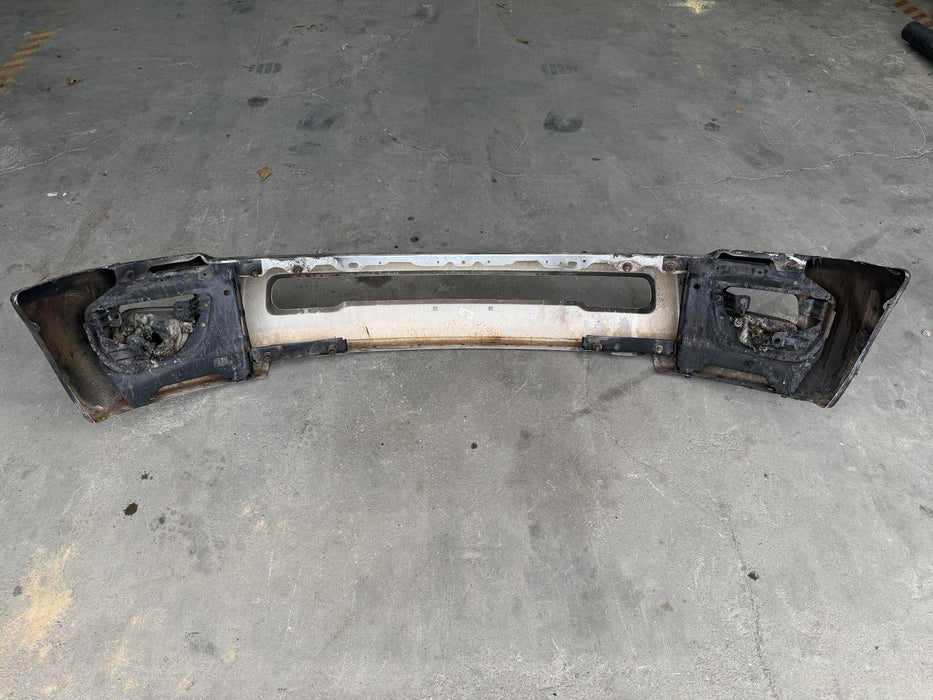 2015 RAM 2500 FRONT BUMPER COVER OEM GENUINE CHROME