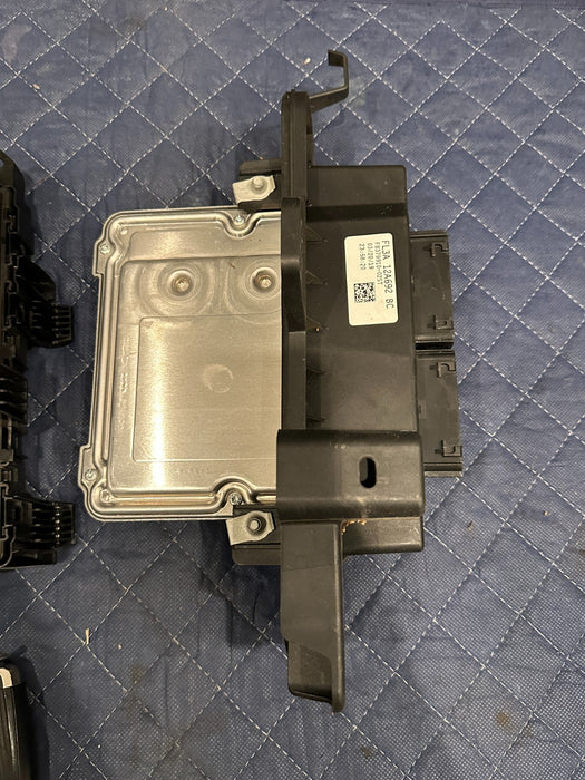 2019 FORD F150 3.5L RAPTOR ECU BCM & KEY ENGINE BODY CONTROL UNIT MODULE OEM
