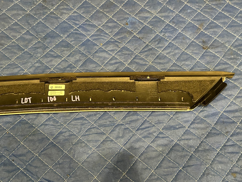 2018 AUDI R8 SPYDER WINDSHIELD LEFT TRIM PANEL OEM 4S7 853 265 *DENT #3*