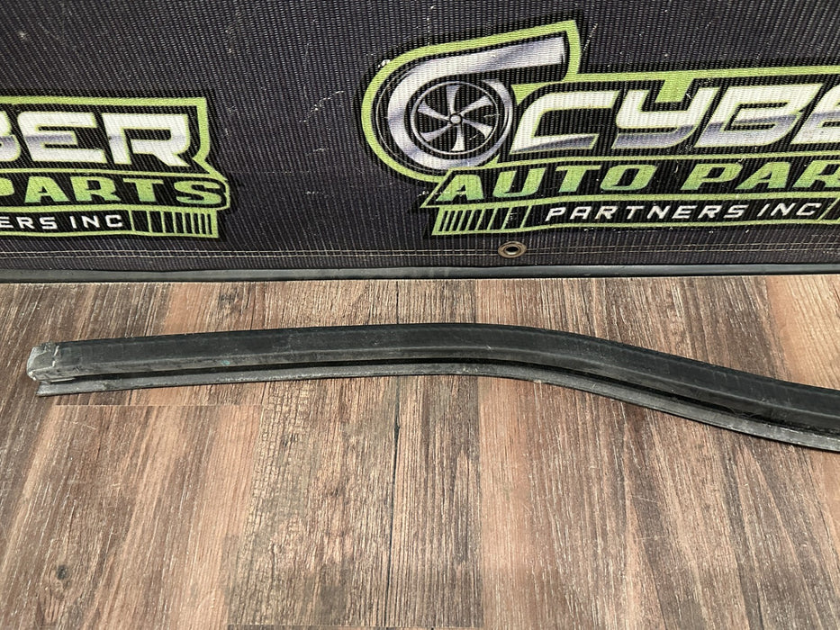 2017-2022 FORD F250 F350 F450 FRONT DOOR WEATHER STRIP OEM