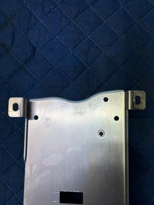 2014 AUDI R8 CONTROL MODULE HOLDER MOUNTING BRACKET 420035547C 420 035 547 C