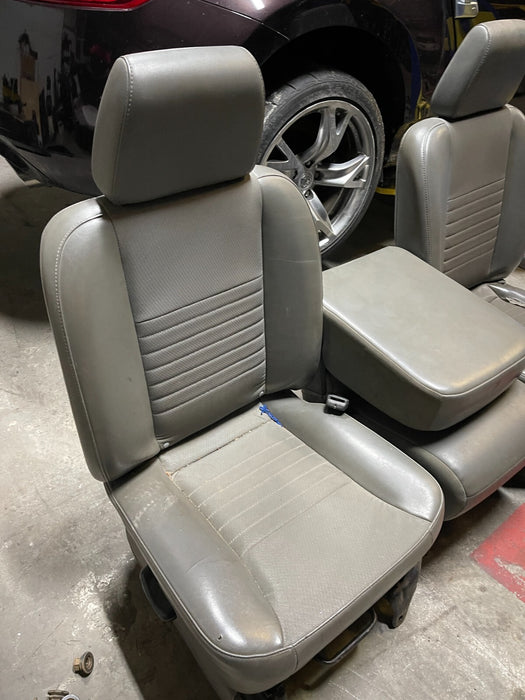 2007 DODGE RAM 3500 SINGLE CAB FRONT SEATS W/ JUMP SEAT OEM 114K MILES