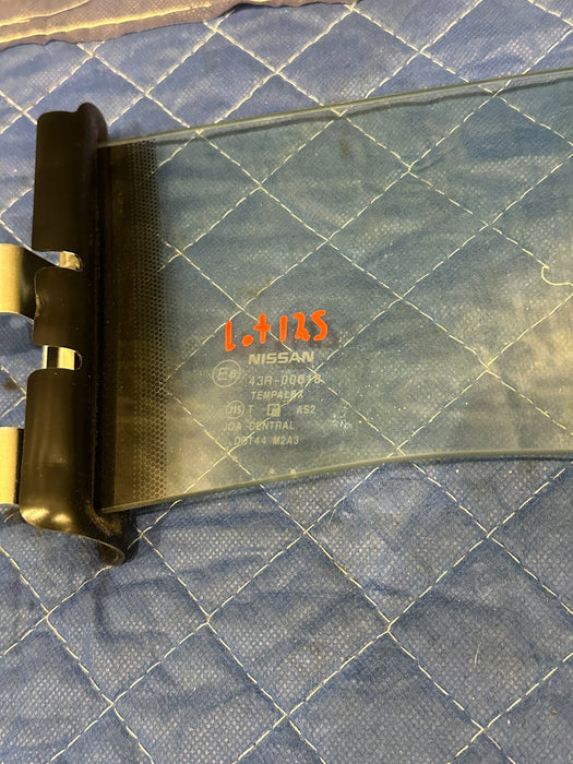 2013 NISSAN 370Z REAR CENTER WIND DEFLECTOR GLASS OEM