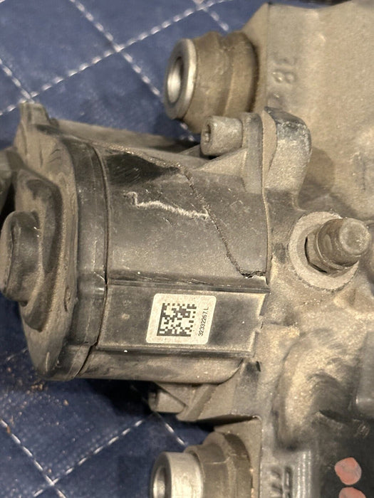 2018 AUDI R8 REAR LEFT EMERGENCY PARKING BRAKE CALIPER OEM 4S0 615 403 D