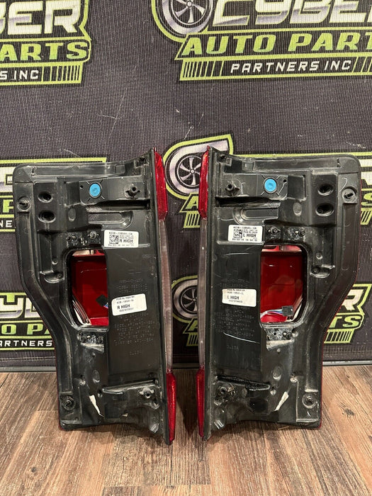 2017 2018 2019 FORD F250 F350 F450 PLATINUM LED TAIL LIGHTS LEFT RIGHT OEM