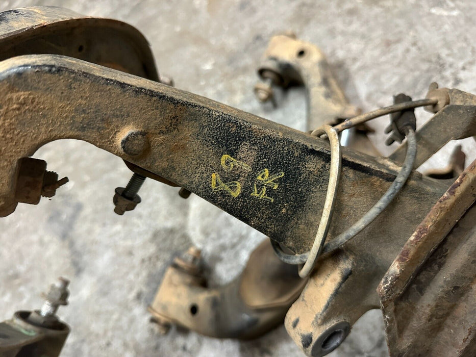 2016 2017 NISSAN TITAN XD PRO-4X FRONT RIGHT KNUCKLE SPINDLE CONTROL ARM OEM