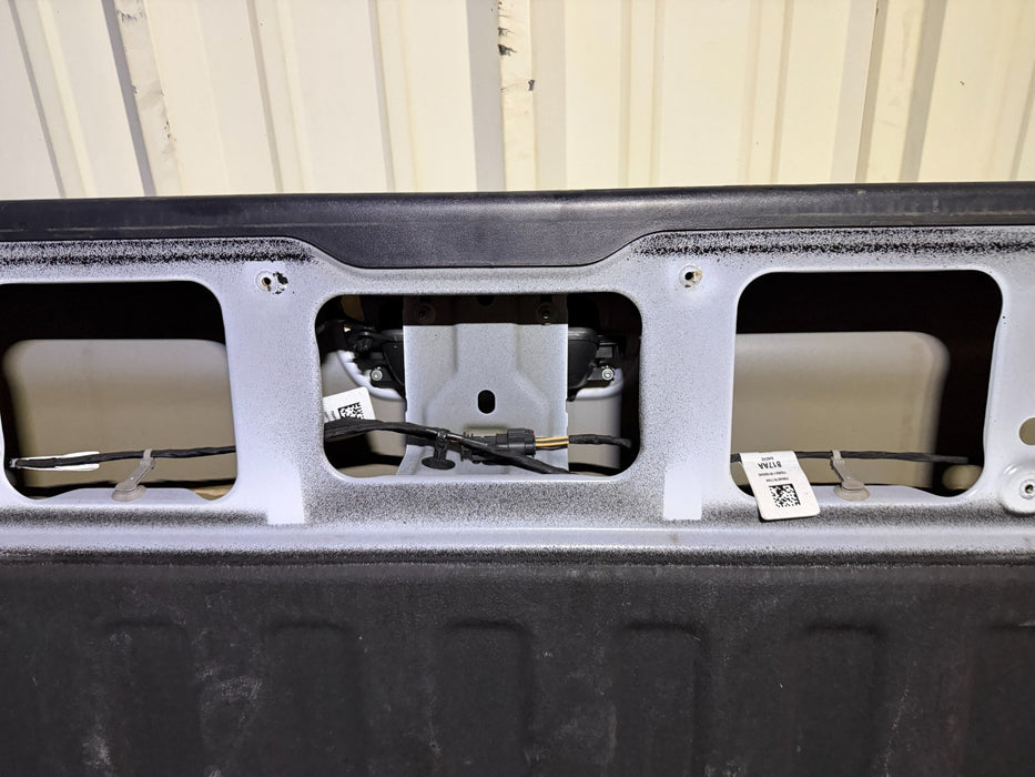 2021 RAM 1500 TRX 6.2L REAR TAIL GATE WHTE OEM COMPLETE W/ CAMERA *DAMAGE*