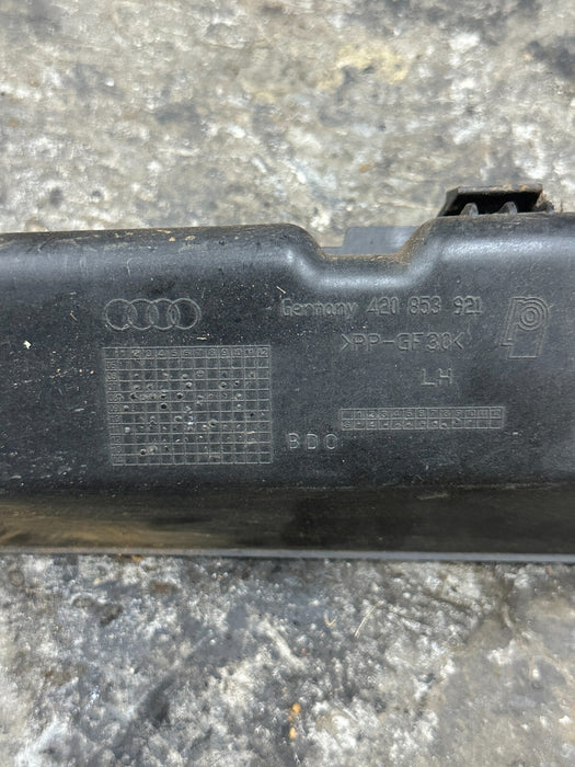 2012 AUDI R8 OEM REAR LEFT DRIVER SIDE SKIRT ROCKER MOUNT BRACKET 420 853 921
