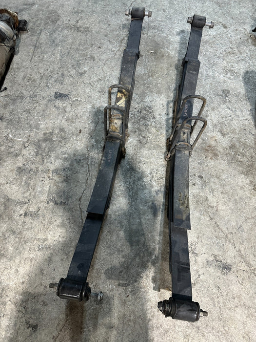 2023 FORD F250 REAR LEFT RIGHT LEAF SPRINGS OEM HC3C5A975NH HC3C 5A975