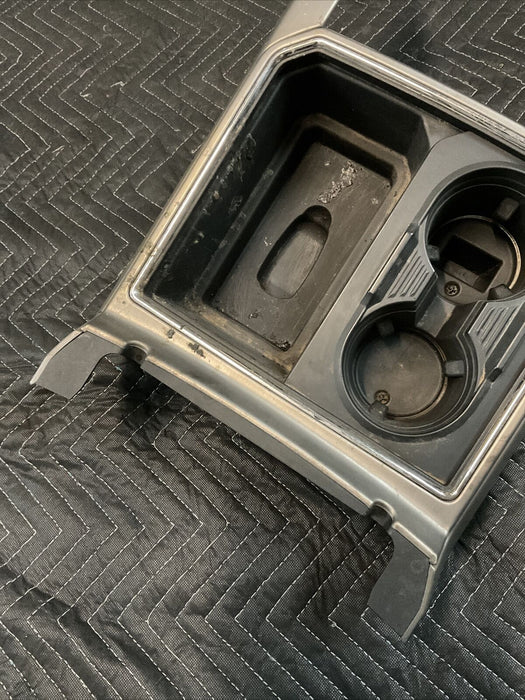 2017-2019 FORD F250 F350 PLAT￼INUM CENTER CONSOLE TRIM OEM~COSMETIC DAMAGE~