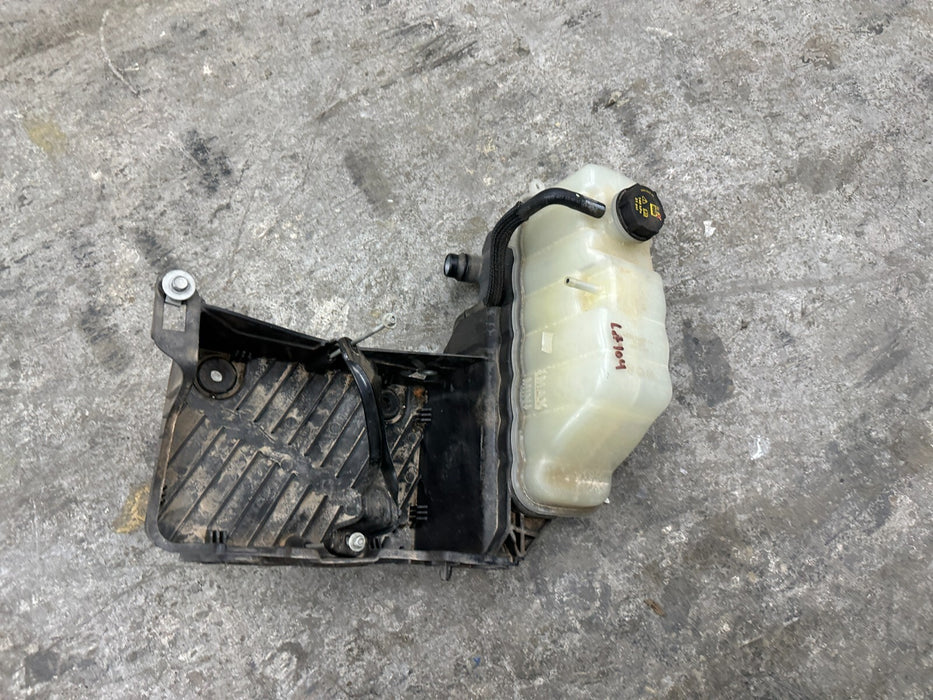 2023 2024 FORD F250 F350 F450 BATTERY HOLDER TRAY W/ RESERVOIR OEM LC3B 6A987 AA